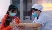 Thiếu vaccine sởi, nhà cung cấp có sẵn trong kho nhưng không cấp được vì... vướng thủ tục 