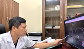 Ca phẫu thuật hiếm gặp tại Bệnh viện Việt Đức, cùng lúc mổ sọ và nội soi đường mũi