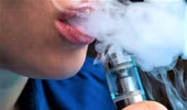 Xin hút thử điếu thuốc lá điện tử, người phụ nữ 38 tuổi bất tỉnh tại chỗ, tổn thương não