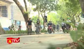 Mất an toàn giao thông bởi ý thức của một số người đi xe đạp thể dục
