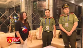 Trao trả tài sản cho nữ du khách Philippines bị mất khi tham dự khai mạc SEA Games 31
