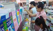 Giá sách giáo khoa mới lớp 4, 8, 11 tăng mạnh