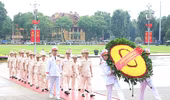 Đảng ủy Công an Trung ương vào Lăng viếng Chủ tịch Hồ Chí Minh và dâng hương tưởng niệm các Anh hùng Liệt sỹ