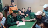 Bộ đội biên phòng cứu hộ thành công 4 thuyền viên trên vùng biển Cát Bà