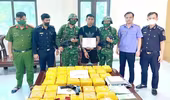 Gia cố hầm xe ô tô, cất giấu 45kg ma túy và vũ khí ‘nóng’