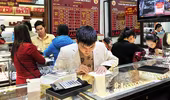 Giá vàng đồng loạt tăng nhẹ