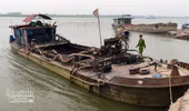 Chỉ điểm, cấp vốn cho “cát tặc” rút ruột sông Hồng