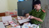 Thu giữ lượng lớn bánh nướng, bánh dẻo nghi bị làm giả