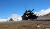 [ẢNH] Trung Quốc biên chế xe tăng Type-15 mới cho lực lượng gần Ấn Độ