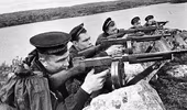 [ẢNH] Ngạc nhiên khi lính Liên Xô dùng rất nhiều súng Thompson Mỹ