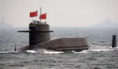 Tàu ngầm hạt nhân Trung Quốc đi nổi bất thường qua eo biển Đài Loan