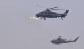 Pakistan khoe sức mạnh trực thăng tấn công với Z‑10ME-II Trung Quốc và AH-1F Cobra Mỹ