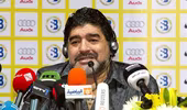 Maradona xỉa xói Pele nặng nề