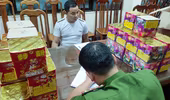 Bắt đối tượng buôn lậu 50kg pháo nổ 
