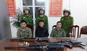Bắt quả tang 3 đối tượng tàng trữ, sử dụng trái phép vũ khí 