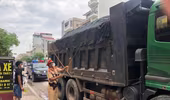 Quyết liệt xử lý xe quá khổ, quá tải, kiềm chế tai nạn giao thông