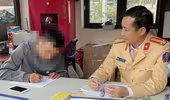 Xử phạt lái xe 'sửa' biển số bằng băng dính