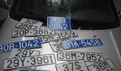 Đột kích 'xưởng' sản xuất biển số xe giả