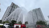 Diễn tập phương án chữa cháy, thoát nạn phối hợp nhiều lực lượng tại chung cư cao tầng