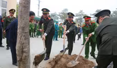 Công an Hà Nội hưởng ứng Tết trồng cây "Vì Việt Nam xanh"