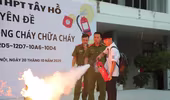 Trên 1.000 cán bộ, giáo viên và học sinh thực tập kỹ năng thoát nạn, chữa cháy