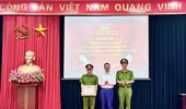 Khen thưởng đột xuất Công an xã Đại Thanh