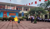 Cảnh sát phòng cháy trang bị kỹ năng ứng phó xử lý sự cố hoả hoạn cho học sinh