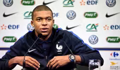 Kylian Mbappe từng cân nhắc chia tay tuyển Pháp