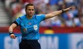 Lần đầu tiên tổ trọng tài toàn nữ làm việc tại World Cup 