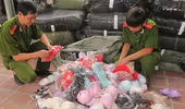 Phát hiện và thu giữ hơn 1.000 áo ngực không rõ nguồn gốc