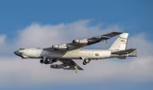 [ẢNH] Oanh tạc cơ B-52H Mỹ đã cất cánh sau khi trở về từ ‘nghĩa địa’