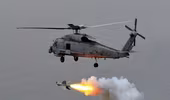[ẢNH] Trung Quốc giật mình khi Ấn Độ nhận trực thăng săn ngầm kiêm diệt hạm cực mạnh