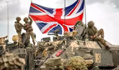 Quân đội Anh mất khả năng tự vệ sau nhiều năm 'vùi đầu vào cát'