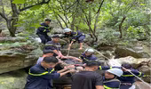 Kịp thời cứu hộ người leo núi Hàm Lợn bị ngã