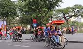 Xích lô Hà Nội trong mắt du khách nước ngoài