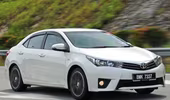 Mua Corolla Altis, được bảo hiểm miễn phí