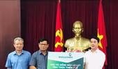 Vietcombank ủng hộ 11 tỷ đồng hỗ trợ cán bộ, chiến sỹ và đồng bào miền Trung