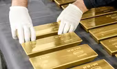 Giá vàng tăng sau khi Mỹ dọa áp thuế 100% lên hàng hóa Trung Quốc