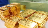 Giá vàng giảm sâu khỏi đỉnh lịch sử