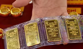 Giá vàng “ngấp nghé” mức cao kỷ lục