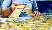 Giá bán vàng SJC tại ngân hàng cao hơn giá mua của Ngân hàng Nhà nước 500 nghìn đồng/lượng