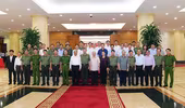Tập thể Bộ Chính trị làm việc với Ban Thường vụ Đảng ủy Công an Trung ương