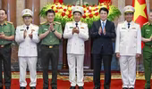Chủ tịch nước trao quyết định thăng hàm Thượng tướng cho lãnh đạo Bộ Công an