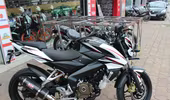 Cận cảnh Bajaj Pulsar 200NS 2014 hàng độc tại Hà Nội