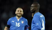 Balotelli tỏa sáng giúp Italia cầm hòa Brazil 