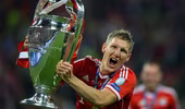 Schweinsteiger nhận giải cầu thủ Đức xuất sắc nhất năm 