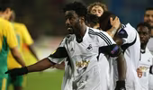 Europa League: Swansea may mắn đi tiếp
