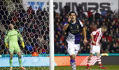 Stoke City 3-5 Liverpool: Suarez vô đối tại châu Âu