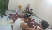 Bảy người đánh bạc bị khởi tố và phạt 105 triệu đồng