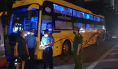 Xử lý triệt để lỗi của xe giường nằm đón 10 người định "thông chốt" về Nghệ An